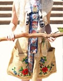Workshop Folk dress / Všední kroj with artist Sonya Darrow