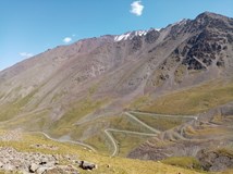 Kyrgyzstán: Sám na kole horskou divočinou Ťan Šanu; Praha