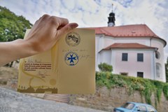 Od oltáře do Santiaga