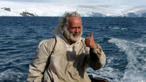 Jak přežít v drsné divočině - polárník Pavlíček