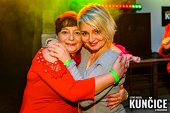 Koncert skupiny Teplá Buchta + CZ hity