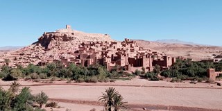 Maroko: mezi světci a pašeráky / online
