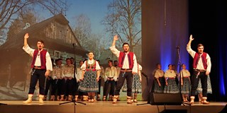 Vsacan - 75 let s písní a tancem