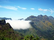 ONLINE: Madeira – klenot Atlantiku za dveřmi (M. Němcová)