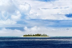 ONLINE: Ostrov Tonga (Aleš Tvrdý)