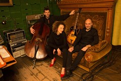 Petra Ernyei Trio a Jazz Efterrätt 