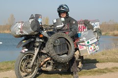 Igor Brezovar - Na motorce kolem světa