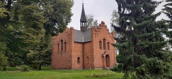 Červený kostel, Hlučín