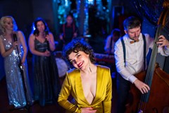 Blue Burlesque Show: GIRL POWER (Plzeň)