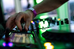 IX. PATRO - Rooftop DNB Day Party w/ ZERO T (IRL)