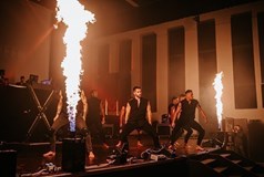 Exkluzivní show MEN4QUEEN v Royal Theatre