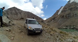Divoký Kyrgyzstán a Kazachstán / Tom Potštejnský