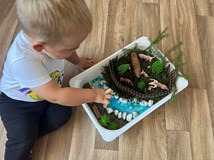 Sensory play s Ájou