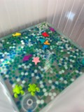 Sensory play s Ájou