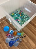 Sensory play s Ájou