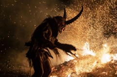 Vinohradský GulášFest s pochodem Krampus čertů