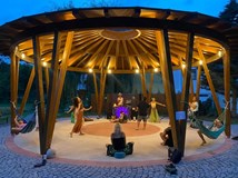 Ecstatic dance v Yoga ID Brno