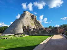 Měsíc na Yucatánu