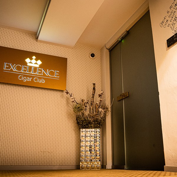 Excellence Cigar Club