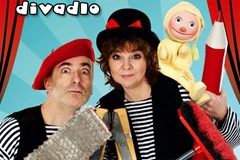 Majda a Petr: Hurá na duchy aneb Zachraňme divadlo