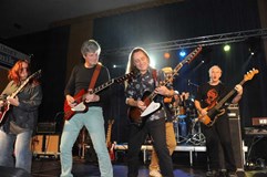 Žlutý pes + Martin Kudlička