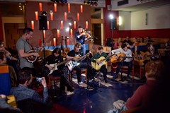 Mezi strunami – Ondra Kozák, ZUŠ ZH, Rafaela Drgáčová