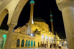 Podél Eufratu a Tigridu / Lenka Hrabalová