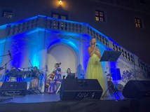 Klasické melodie a slavné muzikálové písně