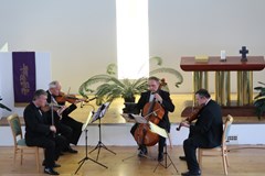 ABBA a Beatles den před Silvestrem