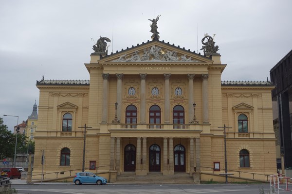 Národní divadlo - Státní opera