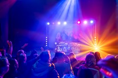 VĚRA ŠPINAROVÁ Tribute KONCERT + TANEČNÍ RETRO PÁRTY / DJ