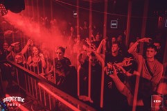 NINA BENDER - RAVE ROOM -  #supremeraves #wehypetechno