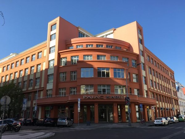 Palác Karlín