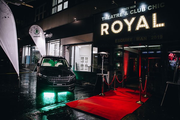 ROYAL - Theatre & Club Chic Praha