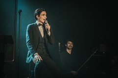Kristián Šebek zpívá písně nejen Karla Gotta 