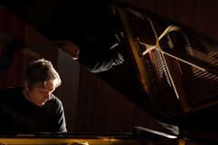 Klavírní koncert Lorenzo Masotto: Between Silence and Sound