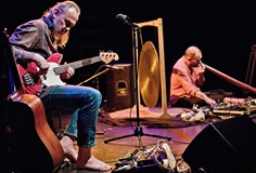 Předvánoční ztišení - Pjér la Šé’z & Ondřej Smeykal