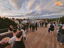 REST & BEAT: Touch The Sky