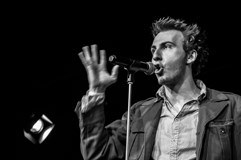 Slam poetry v Medově vile