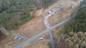 Parkoviště na Hřebenech, Mníšek pod Brdy