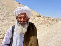 STOPEM PŘES IRÁK, ÍRÁN A AFGHÁNISTÁN