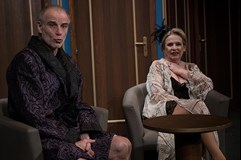Ray Cooyney: VELKÉ LÁSKY V MALÉM HOTELU
