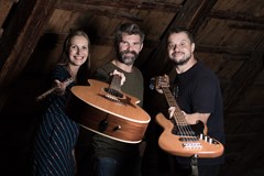 TABÁSEK & NAKAVE