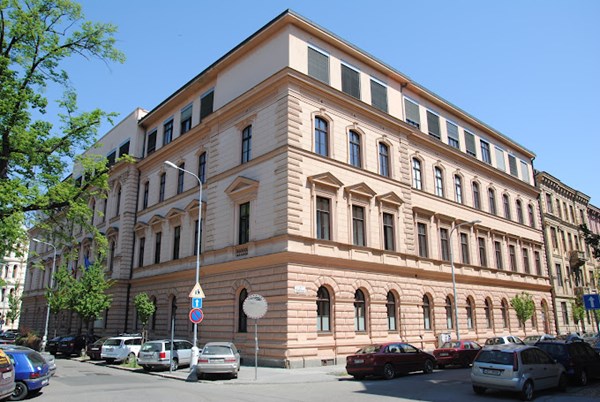 Gymnázium Brno, třída Kapitána Jaroše