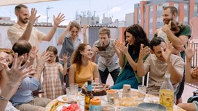 FILMOVÝ KLUB - Slyšíš mě?