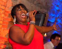 Ingrid Arthur & Small Kingdom (USA, vocal jazz & gospel) 