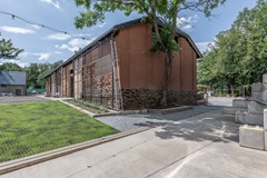 Upcyklovaný statek Voděrádky, Říčany