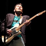 Vánoční dárek WILL JOHNS, synovec G. Harrisona a E. Claptona