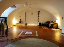 Candlelight kirtan 〜 Adventní neděle v duchu Bhakti&friends