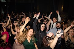 Inkognito ples pod maskami